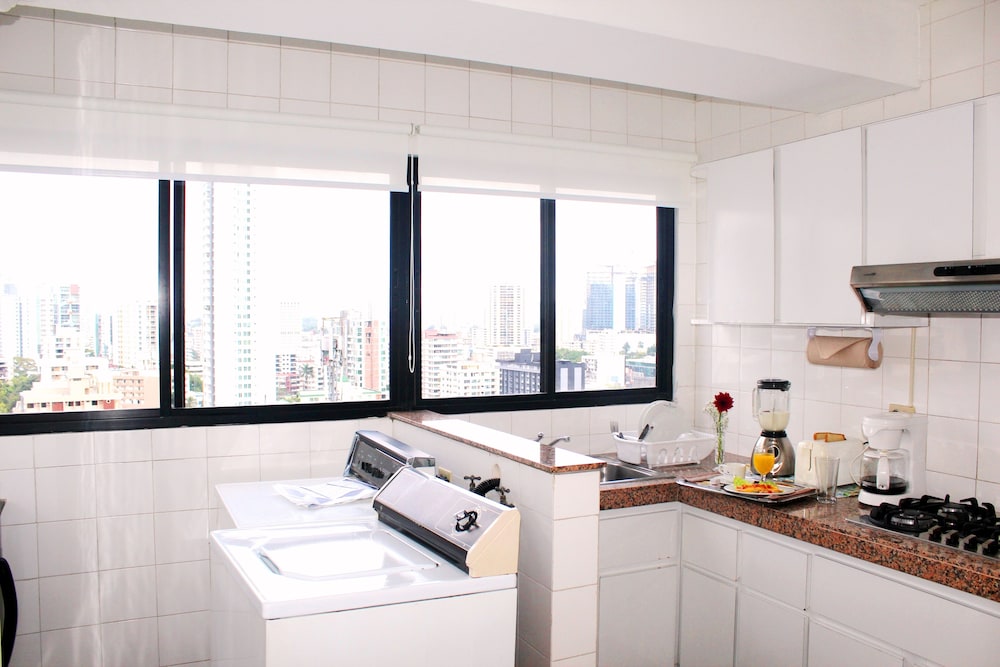 Torre de Alba Hotel Suites 24/68
