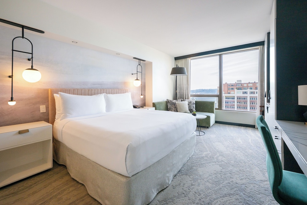 Room, King Bed, Water View