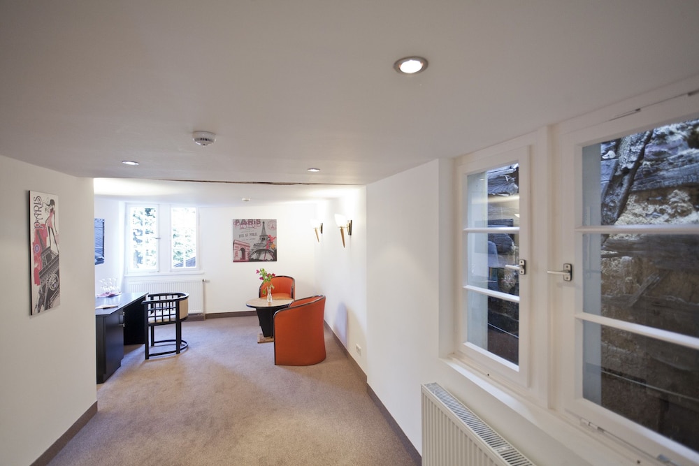 HOTEL GRAFRATHER HOF 31/49