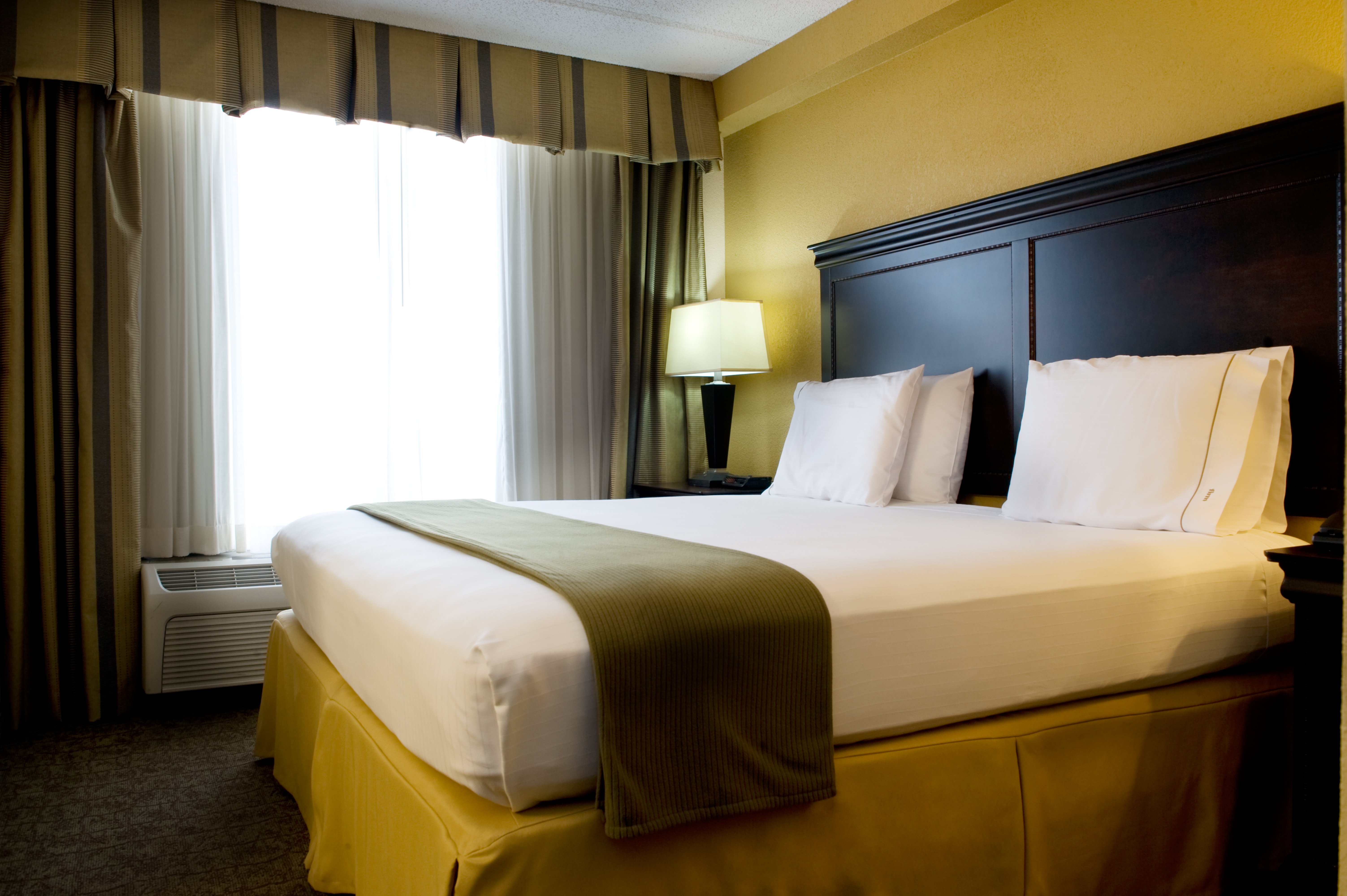 Holiday Inn Express Hotel And Suites Dallas Ft Worth Airport South 10/30