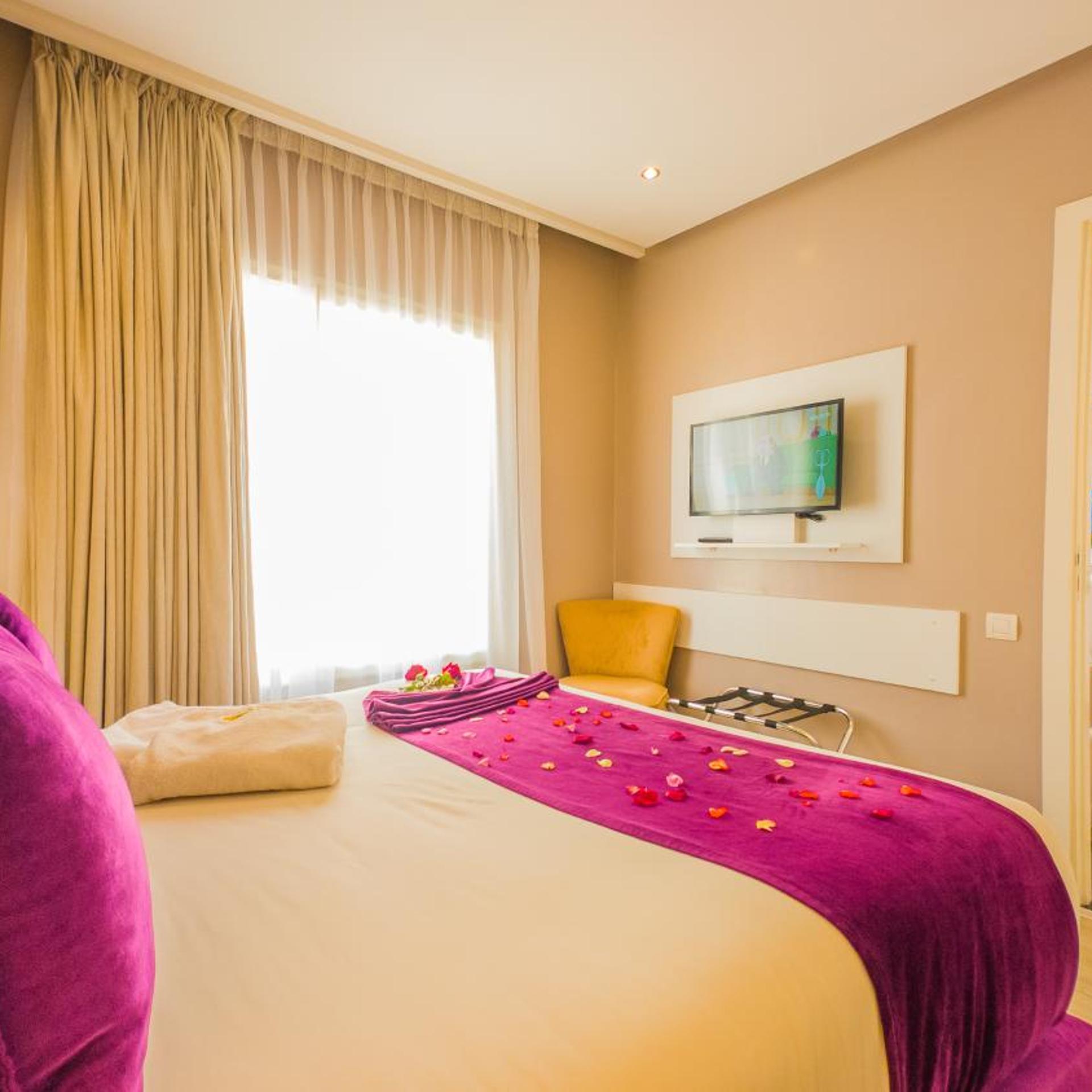 جناح بشرفة، Rent Inn Suites Hotel 4/7