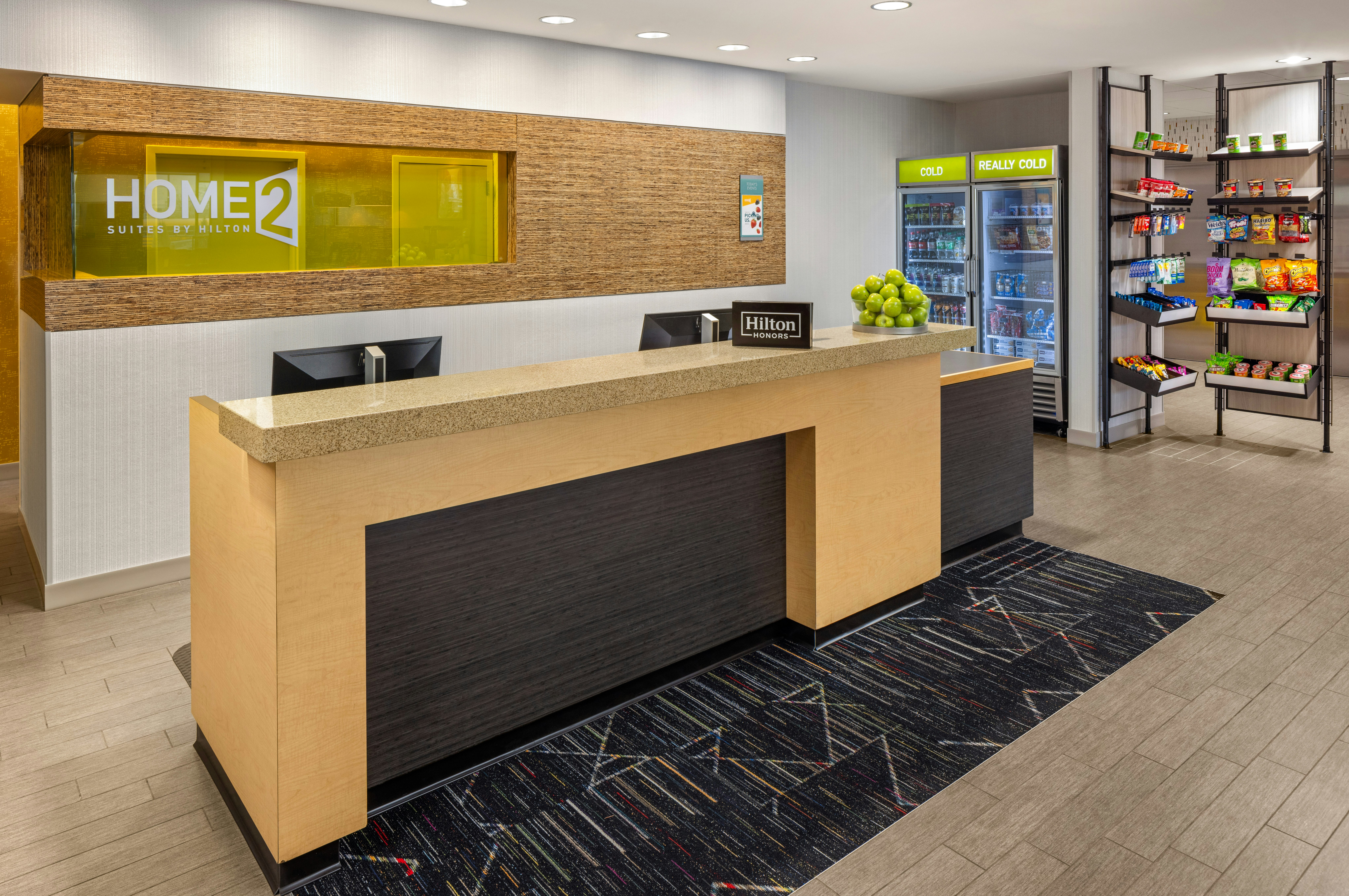 Home2 Suites by Hilton Roseville Minneapolis 2/25