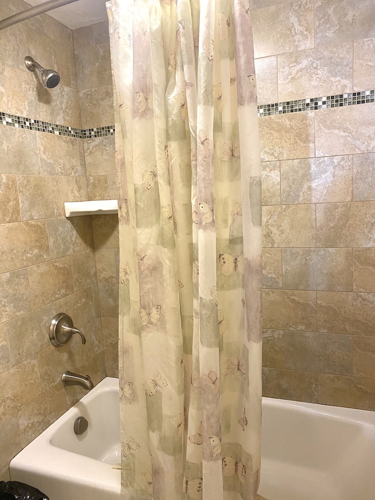 Tahoe Lakeshore Lodge & Spa 20/62