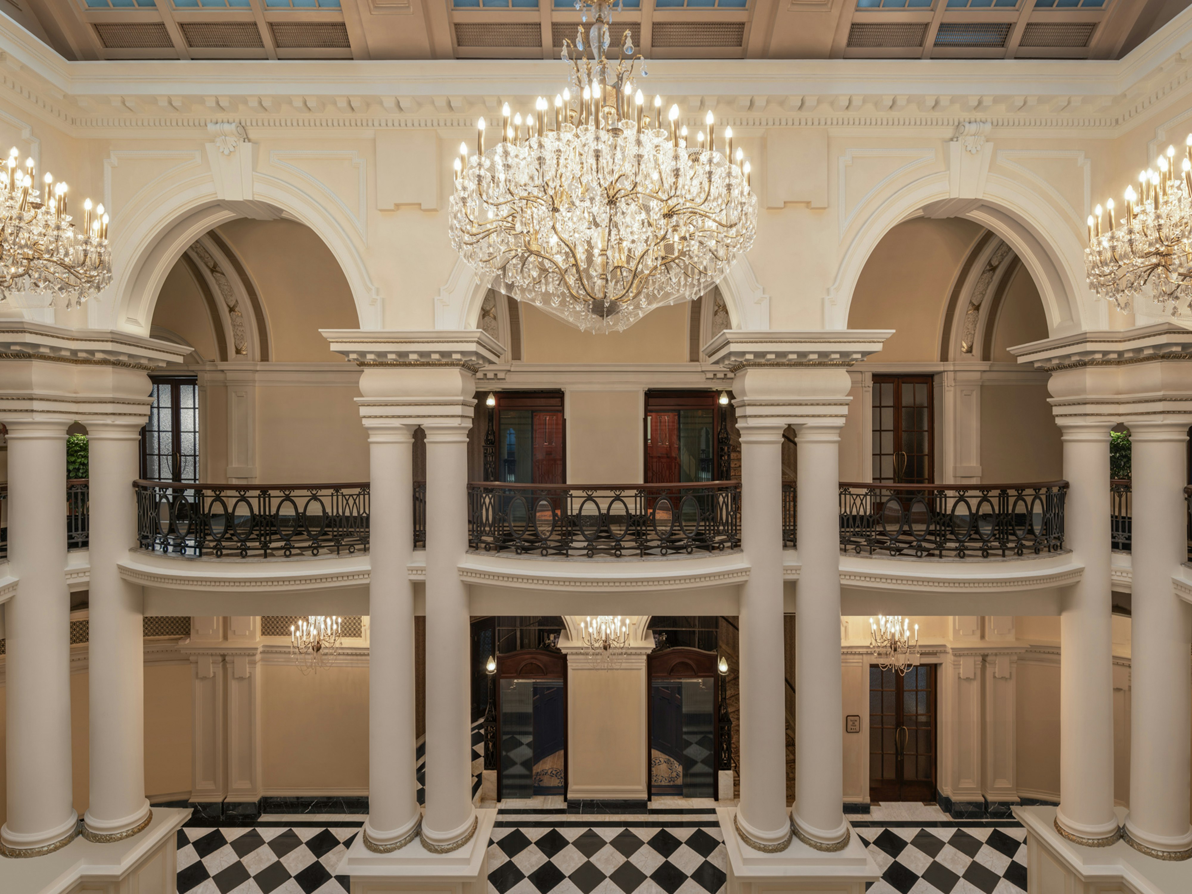 Waldorf Astoria Shanghai On the Bund 3/69