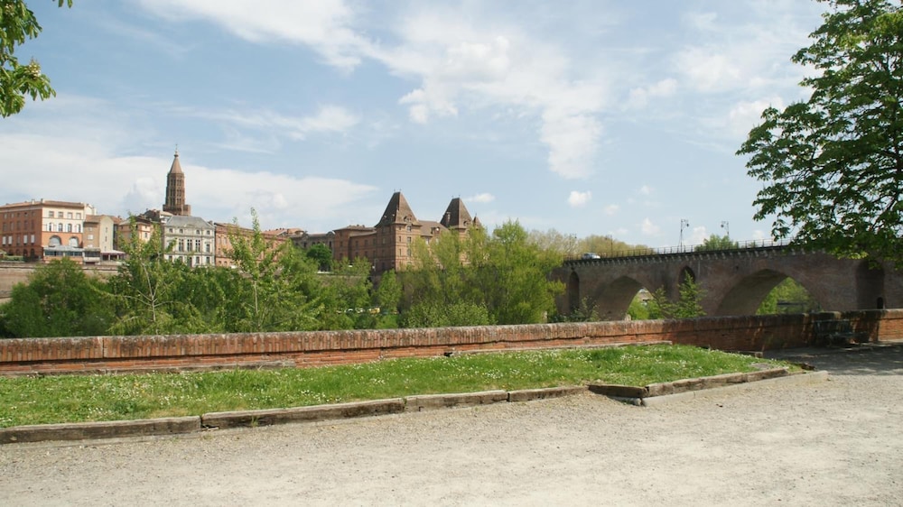 Deltour Hotel Montauban City 47/50