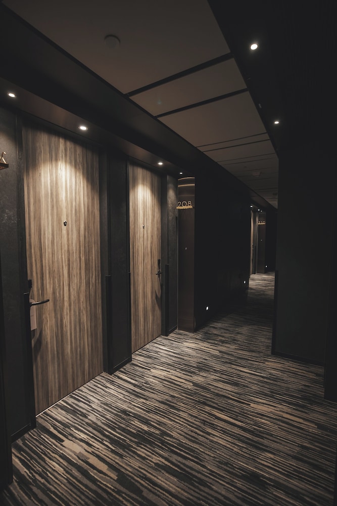 Page 148 Hotel 43/65