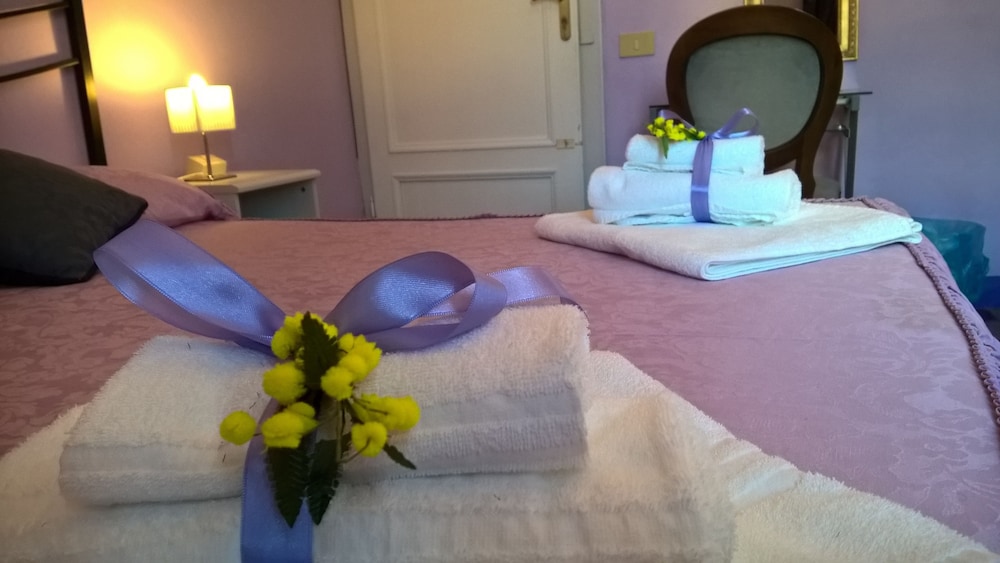 La Mimosa Bed And Breakfast 9/71