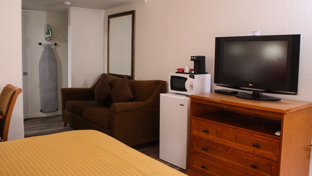 Capital O Budget Inn Ontario I-84 38/52
