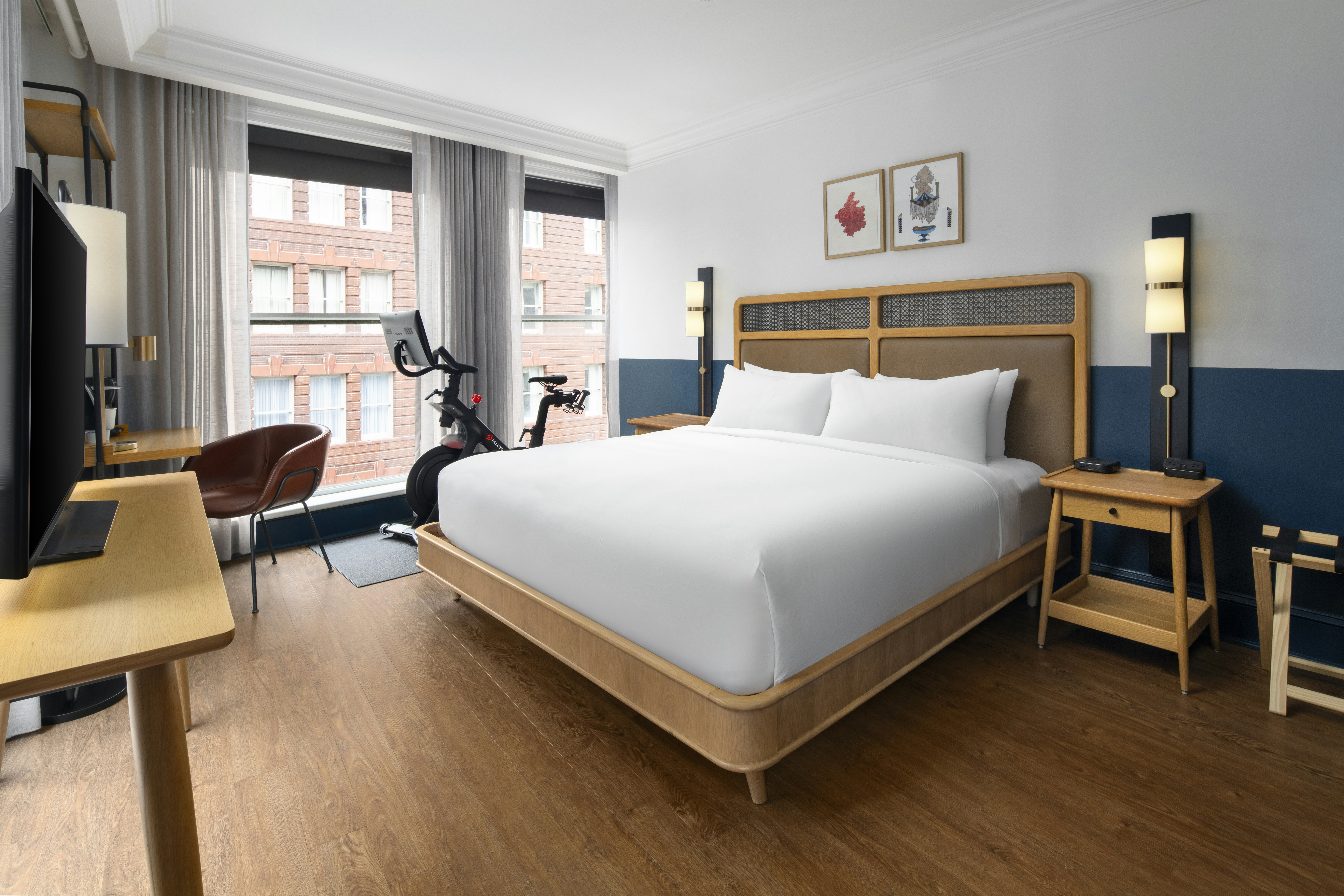 ROOM, KING BED, PELOTON