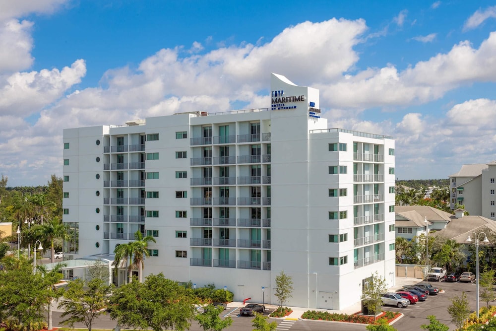 Maritime Hotel Fort Lauderdale Cruise Port