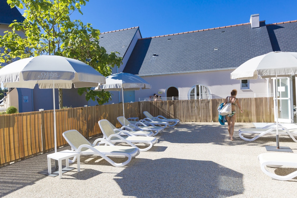 Le Domaine De L'emeraude 8/63