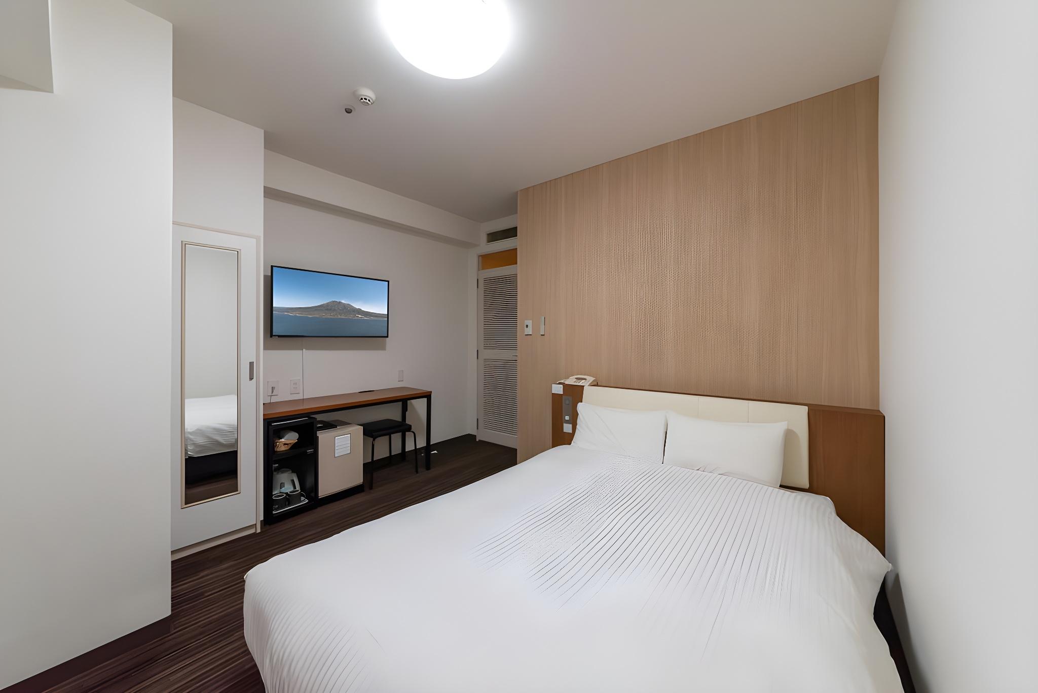 Semi Room, Standard, Semi Double Bed