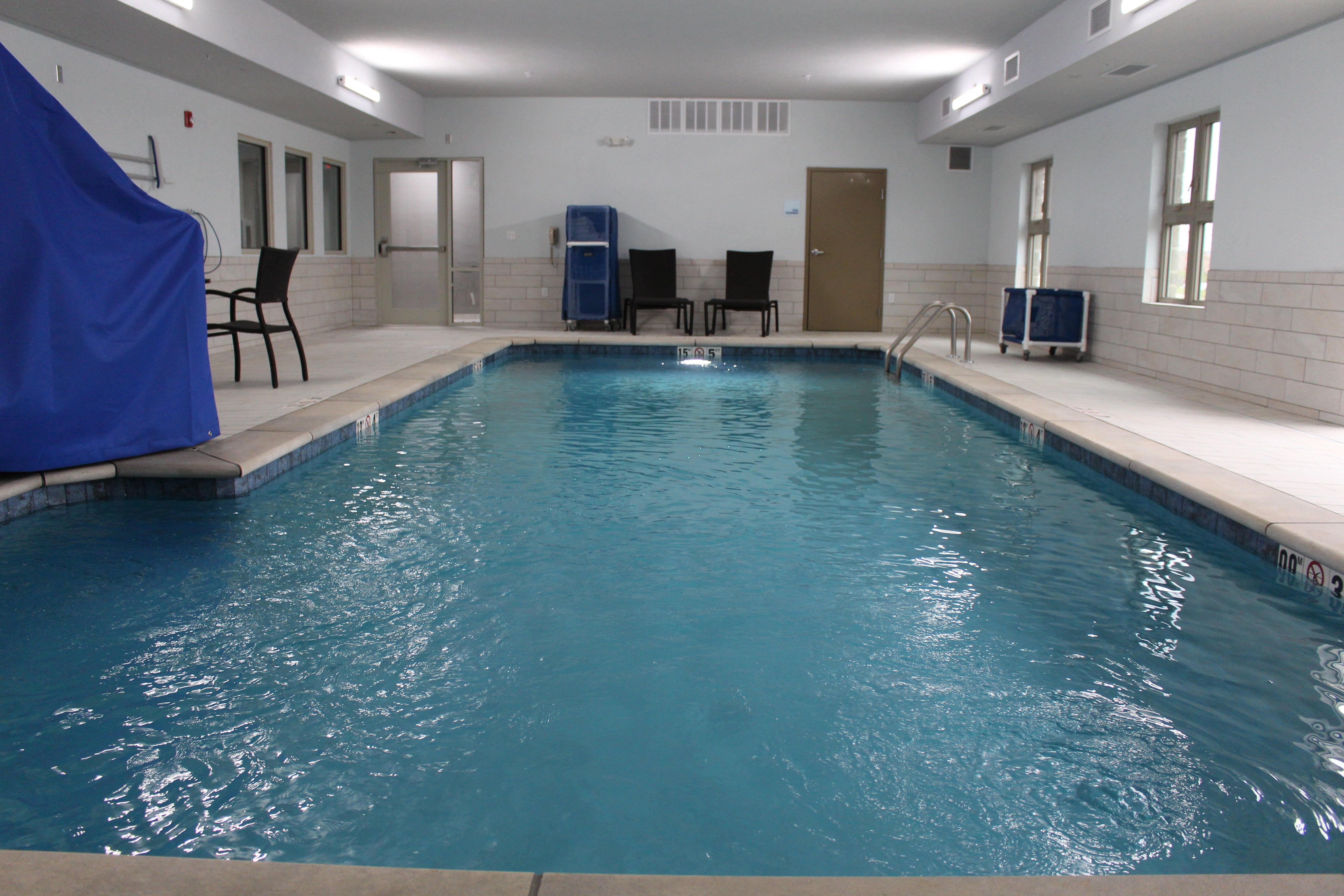 Holiday Inn Express Suites Shawnee Kansas City West 32/67