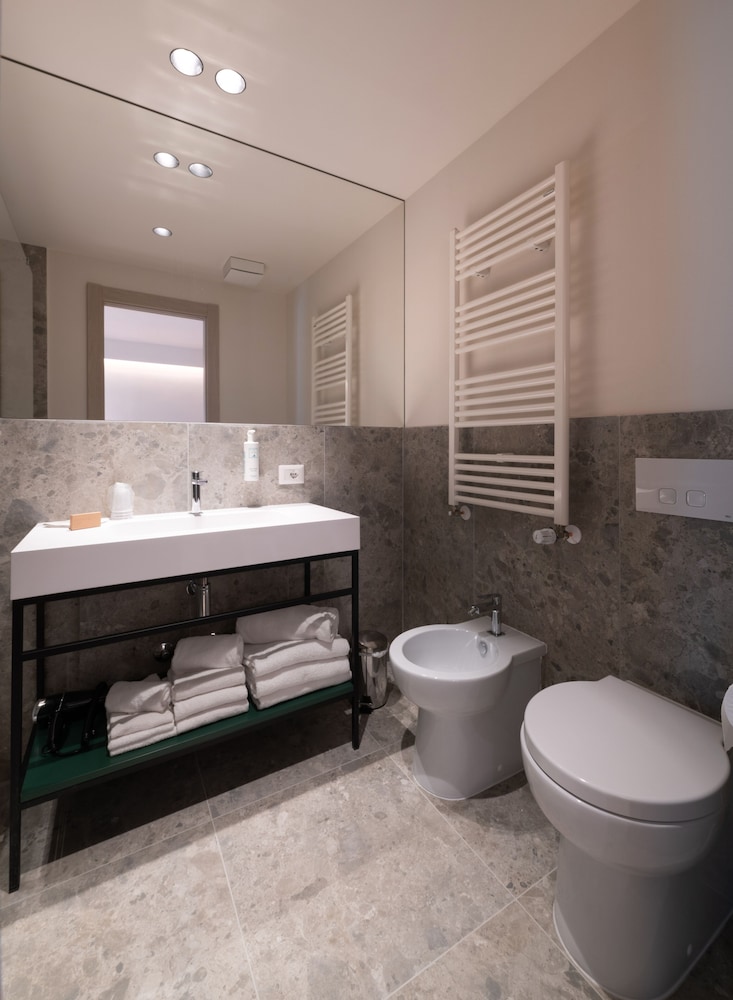 Hotel Catignano 44/50
