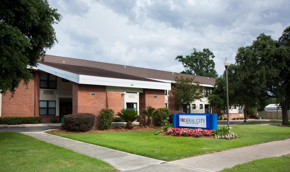 Federal City Inn & Suites 5/34