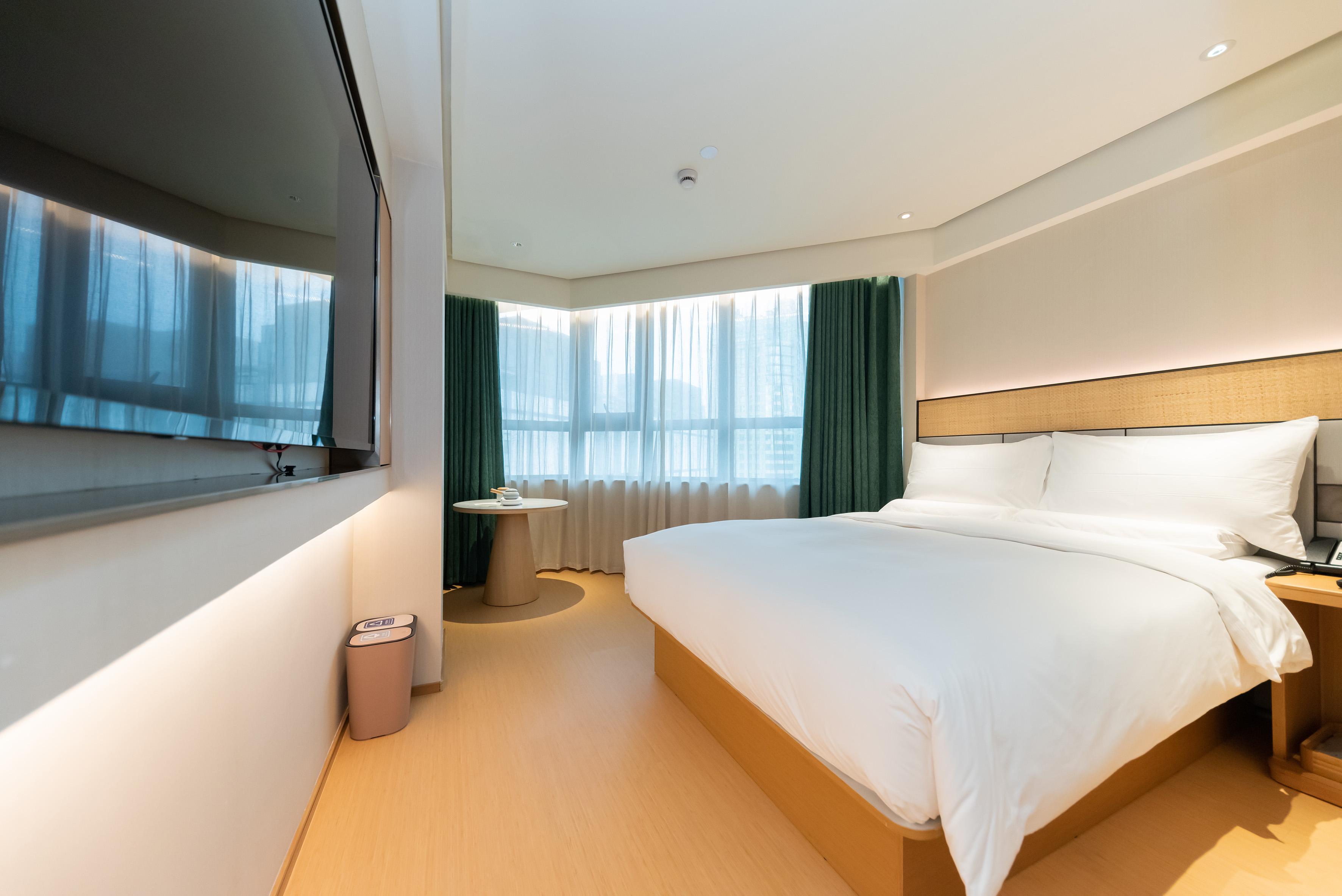 Ji Hotel Shanghai People's Square Nanjing Road Pedestrian Street 17/46