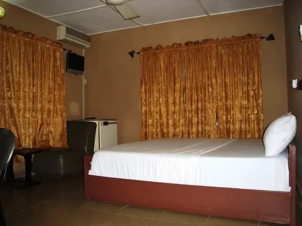 Abeokuta Hill View Hotel 4/50