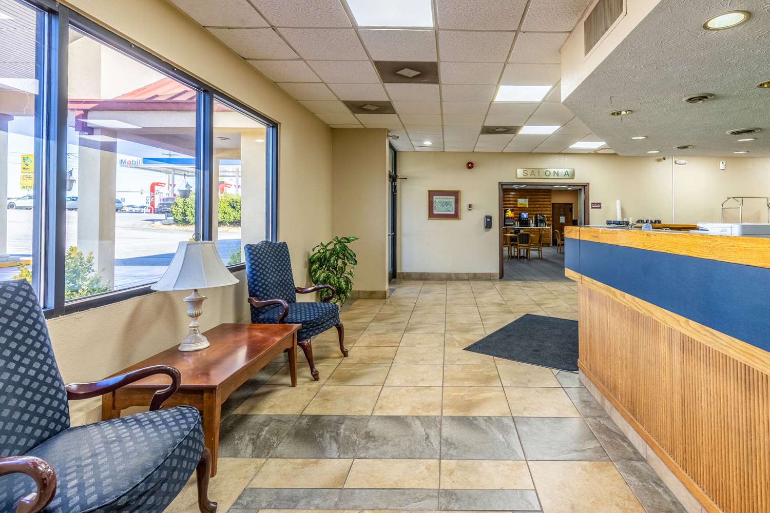Quality Inn Newport TN 9/33