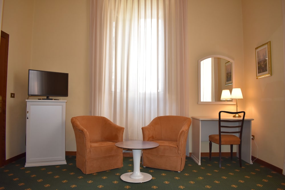 Grand Plaza Locanda Maggiore 22/28