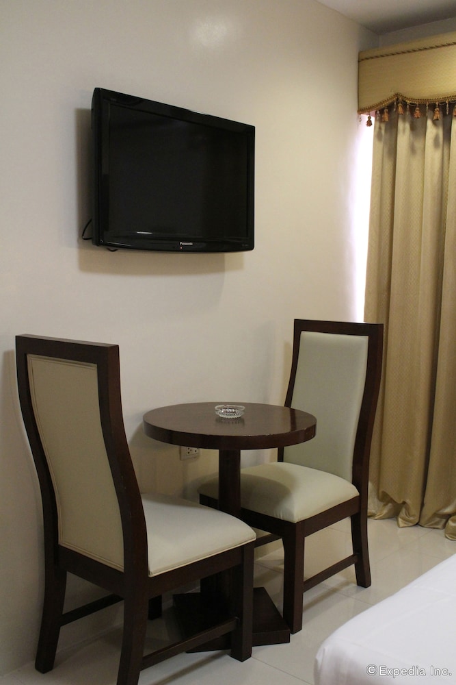 Devera Hotel 62/72
