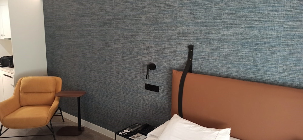 Suites Viena Plaza de Espana 31/61