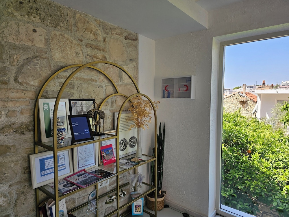 Kugu Urla Otel 23/50