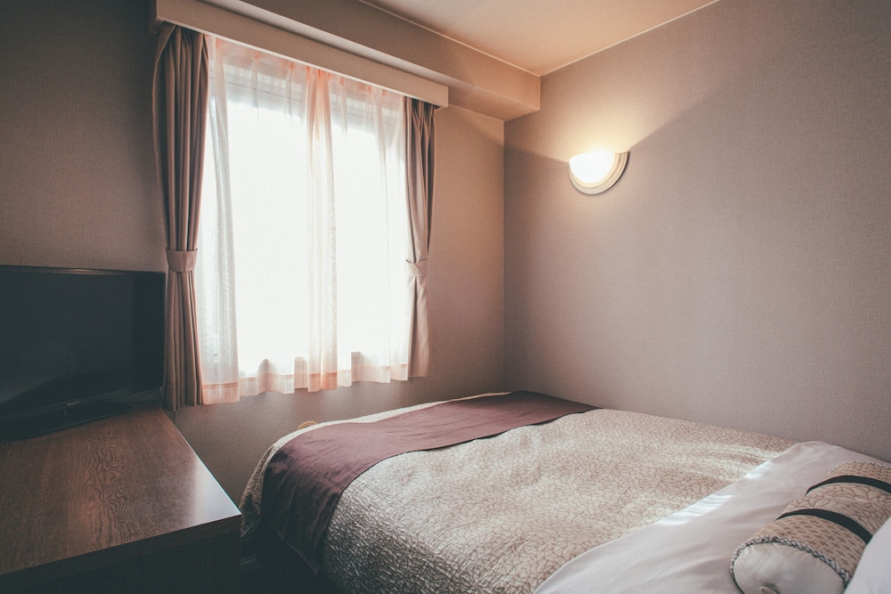ROOM, DOUBLE BED, SMOKING