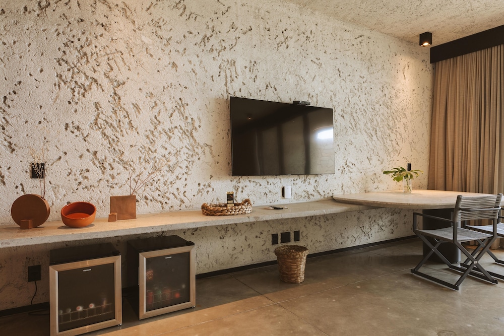 Tuju boutique hotel by SHE 24/50