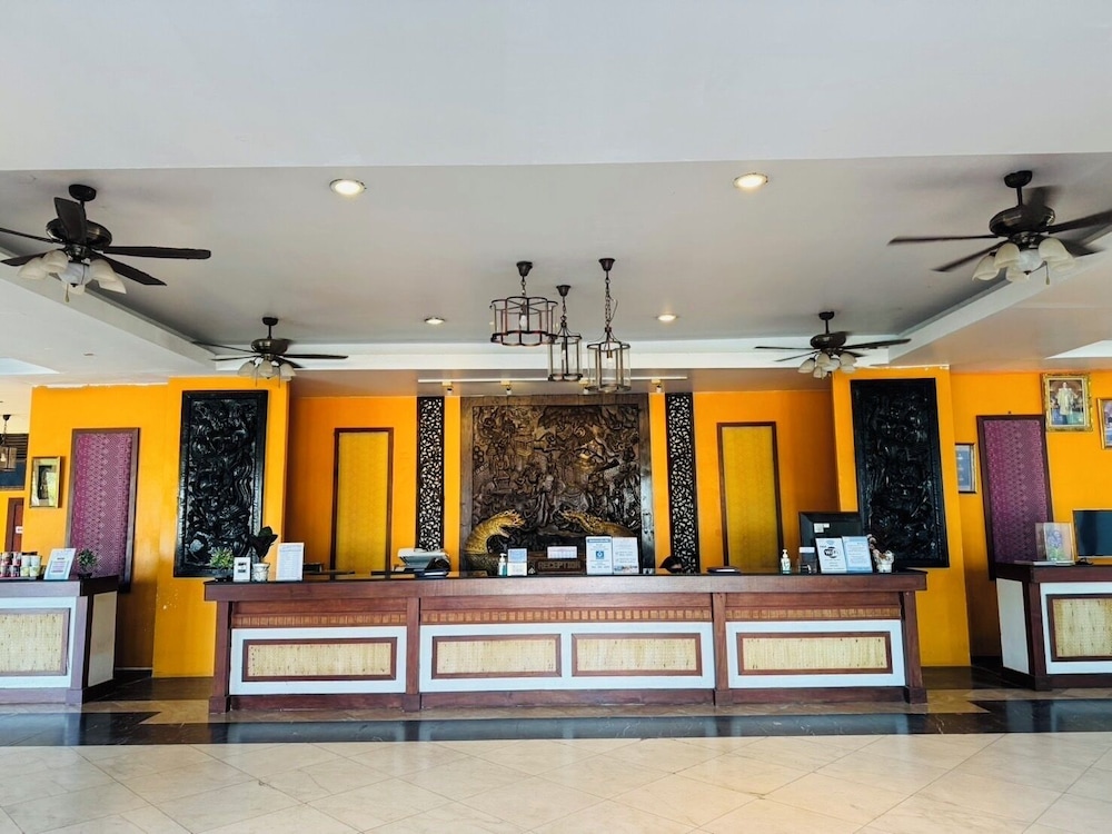 Pattawia Resort Spa 6/49