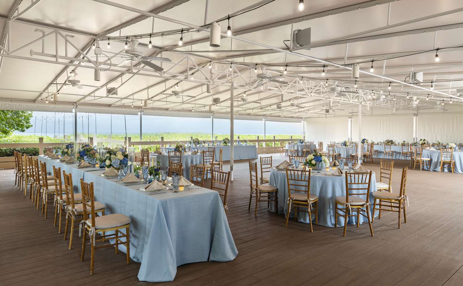 The Singer Oceanfront Resort, Curio Collection by Hilton 44/56