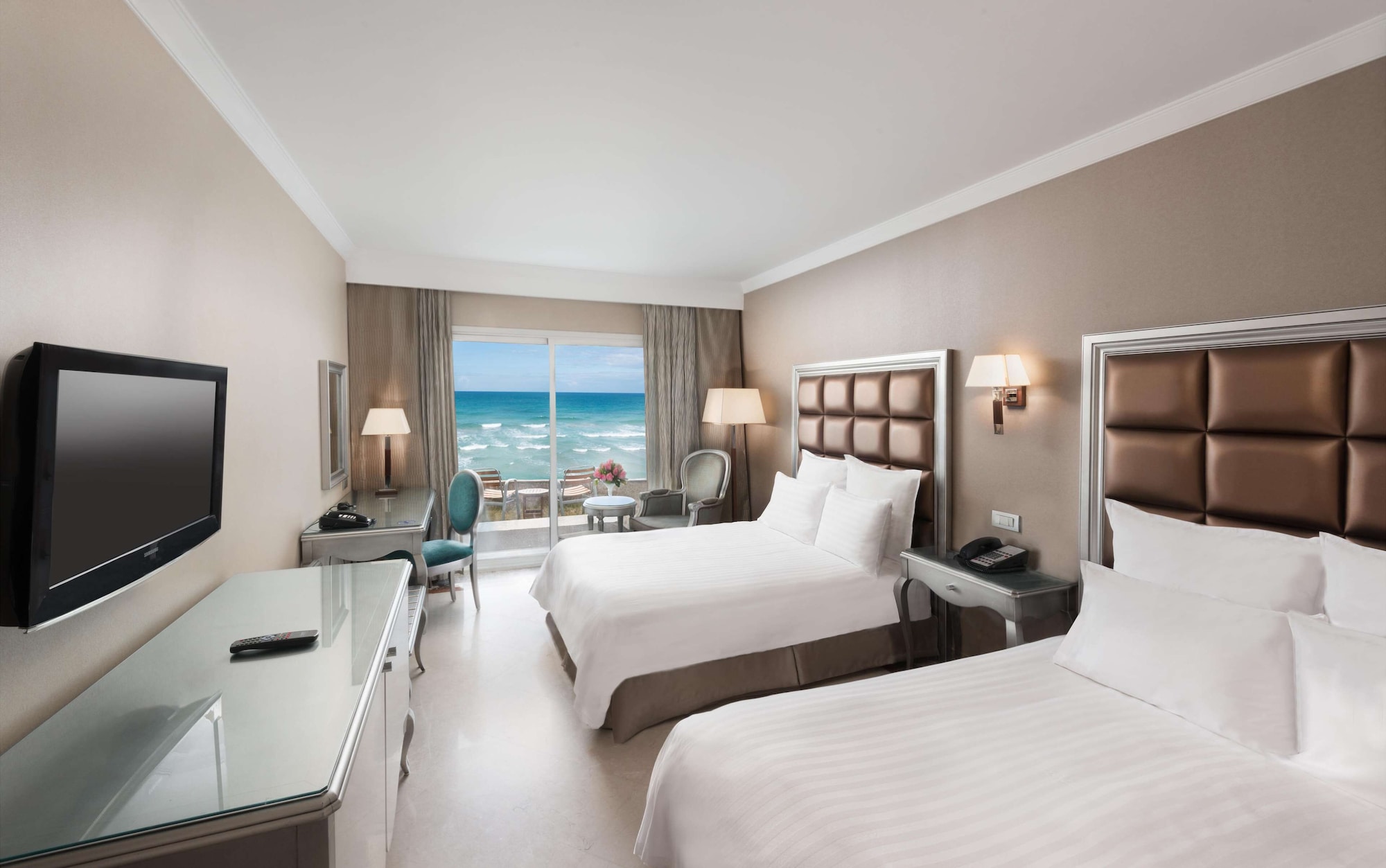 EXECUTIVE, TWIN BEDS, FULL SEA VIEW