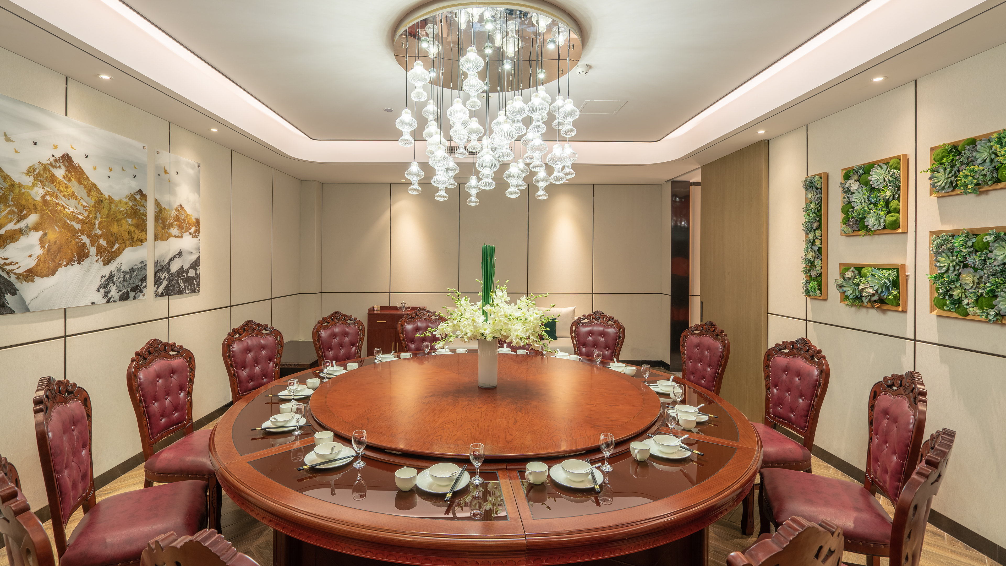 Holiday Inn Express Cangzhou High Tech Zone 16/24