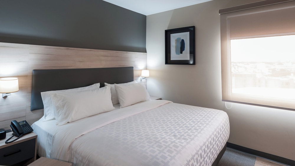 Candlewood Suites Guadalajara Galerias 14/49