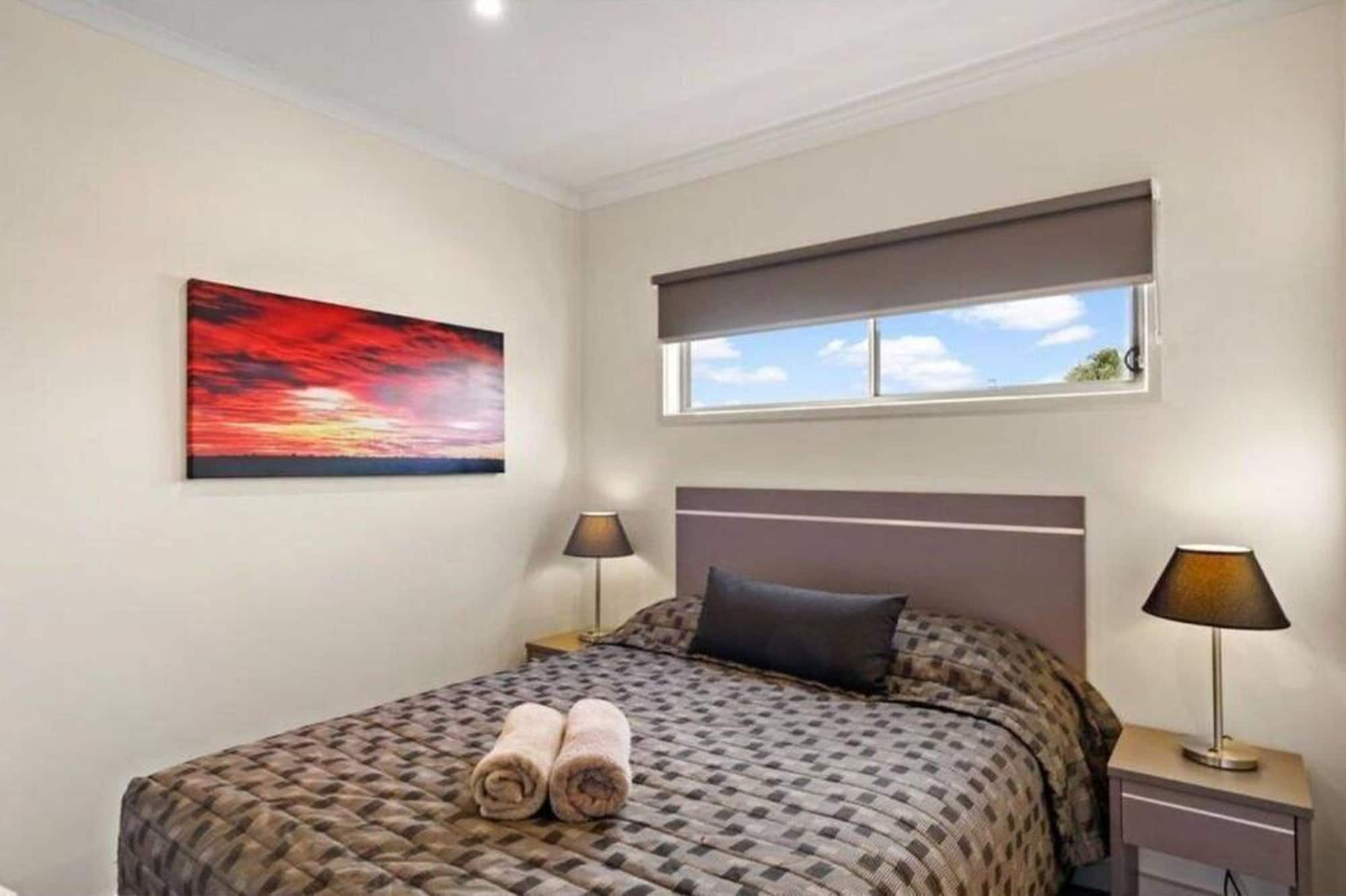 Superior, Studio, Cabin, Queen Bed, Accessible