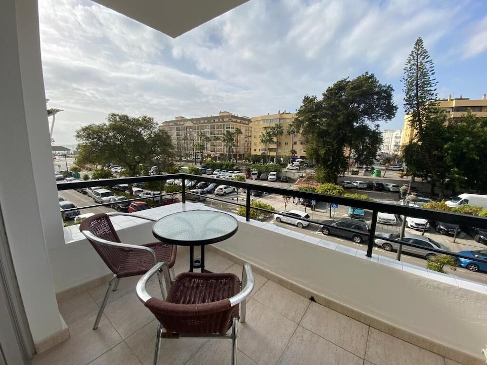 Hotel Mare Estepona 46/50