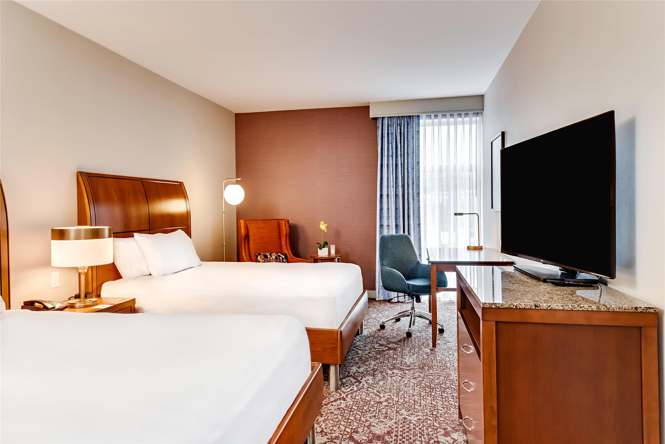 PREMIUM, 2 QUEEN BEDS