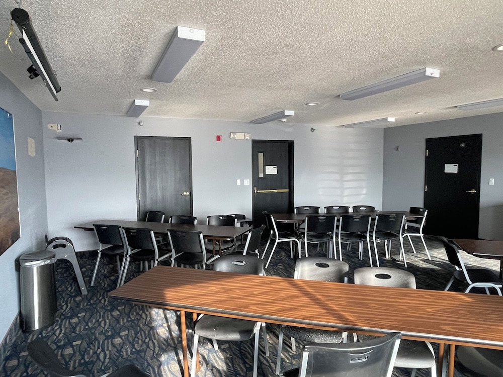 New Victorian Suites 57/66