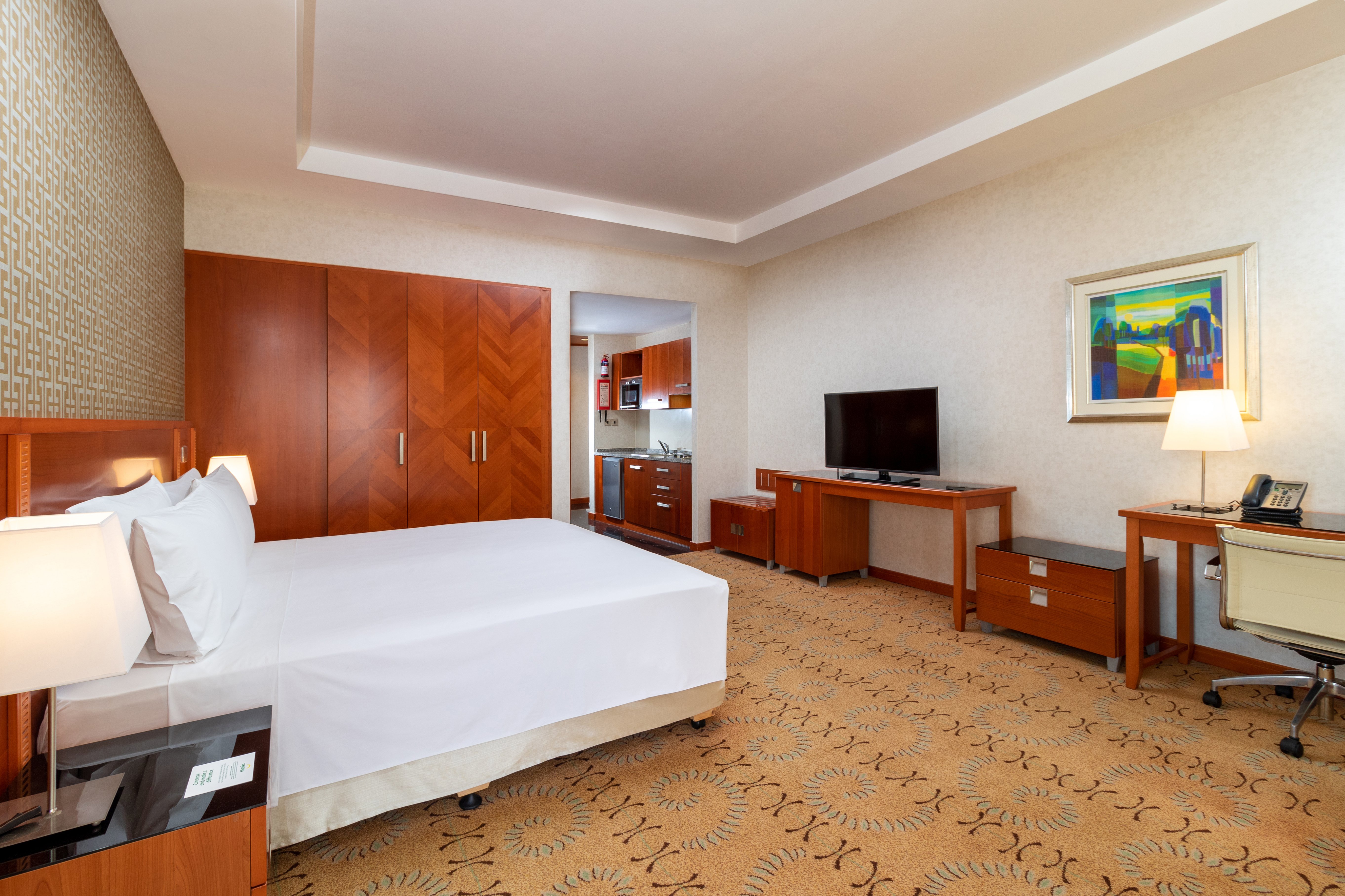 Holiday Inn Kuwait 30/79