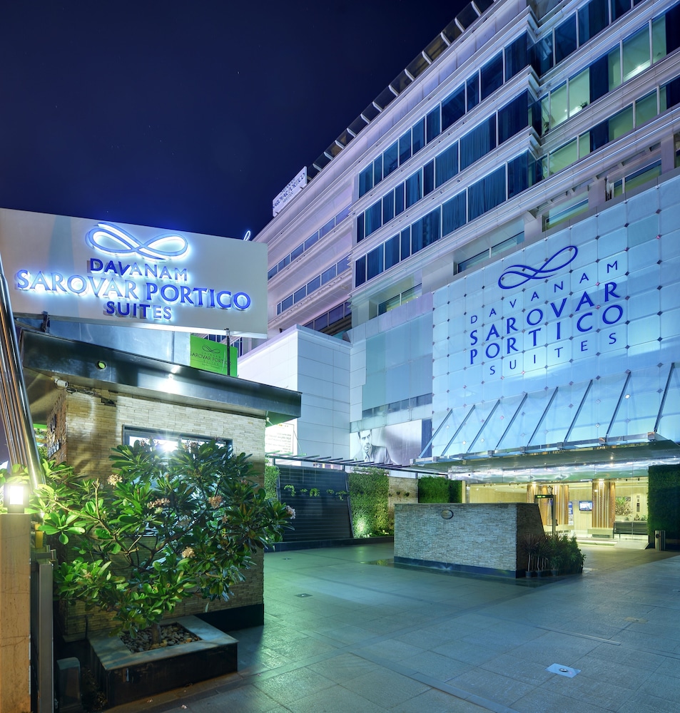 DAVANAM SAROVAR PORTICO SUITES 4/34