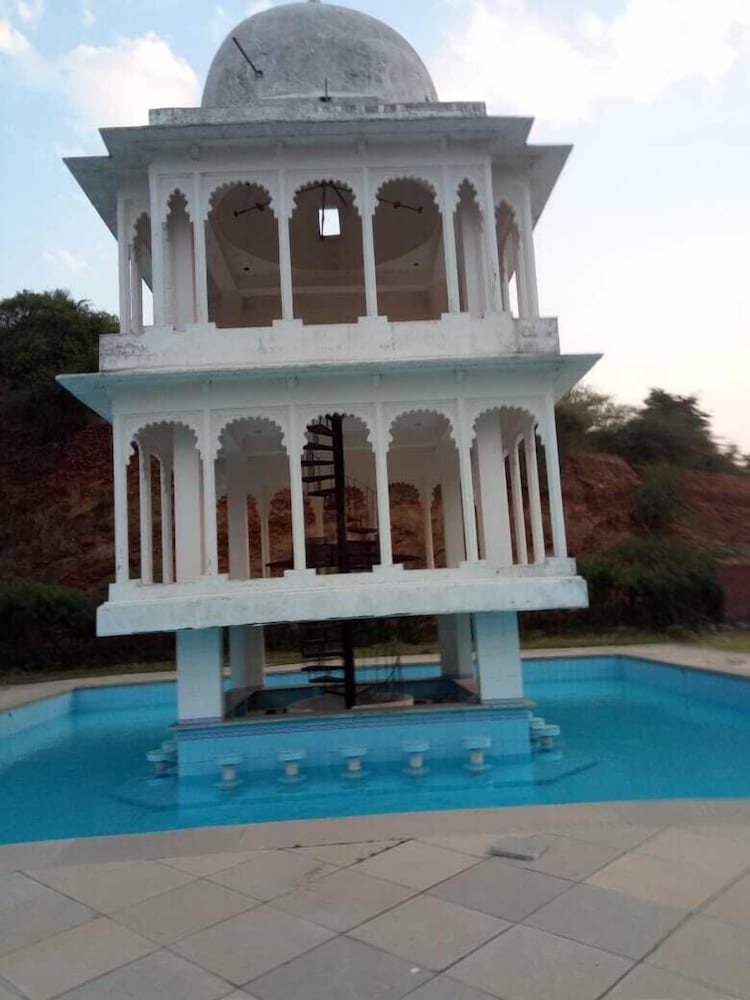 Welcome Heritage Bassi Fort Palace 5/50