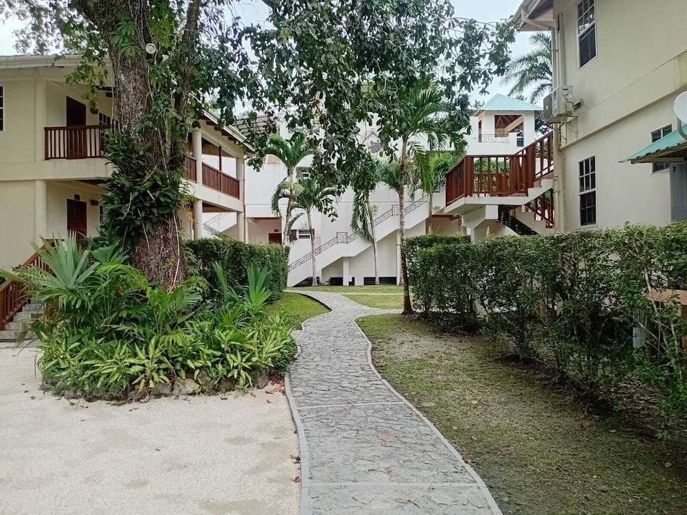 Black Orchid Resort 56/62