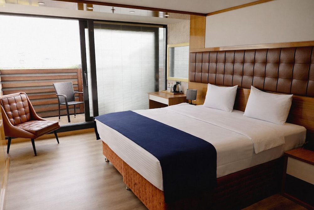 The Hera Platinum Hotel 22/50
