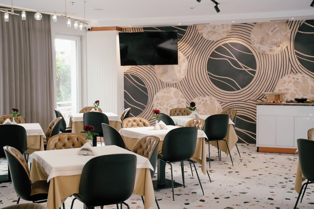 Moenia Boutique Hotel 31/35