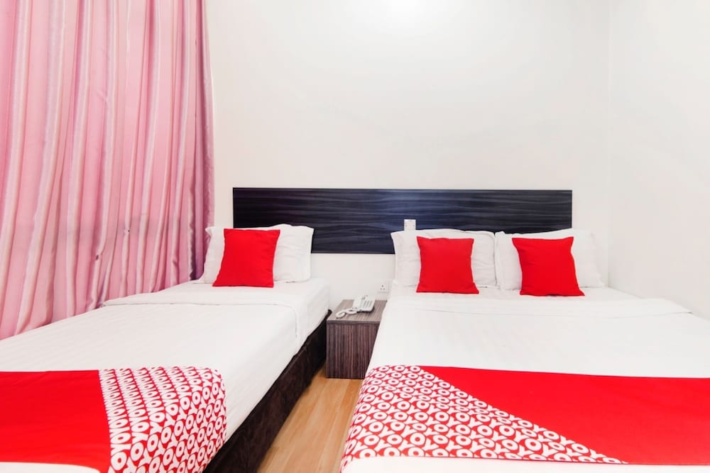 Super OYO 331 I Boutique Hotel 7/16