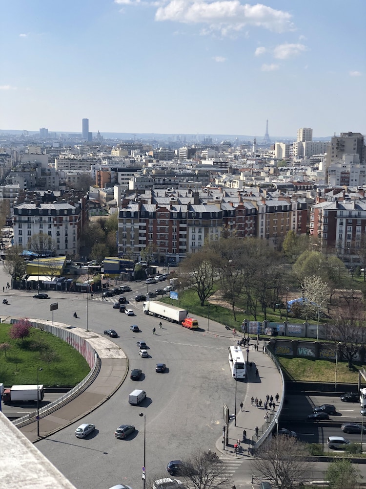 ibis Paris Porte De Montreuil 64/71