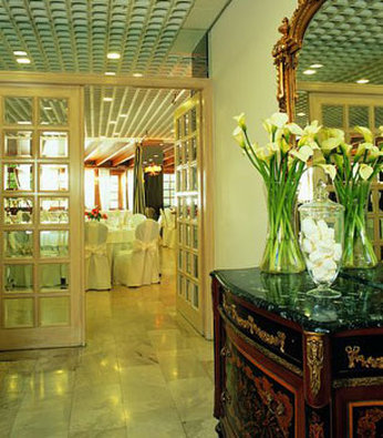 Amarilia Hotel 7/54