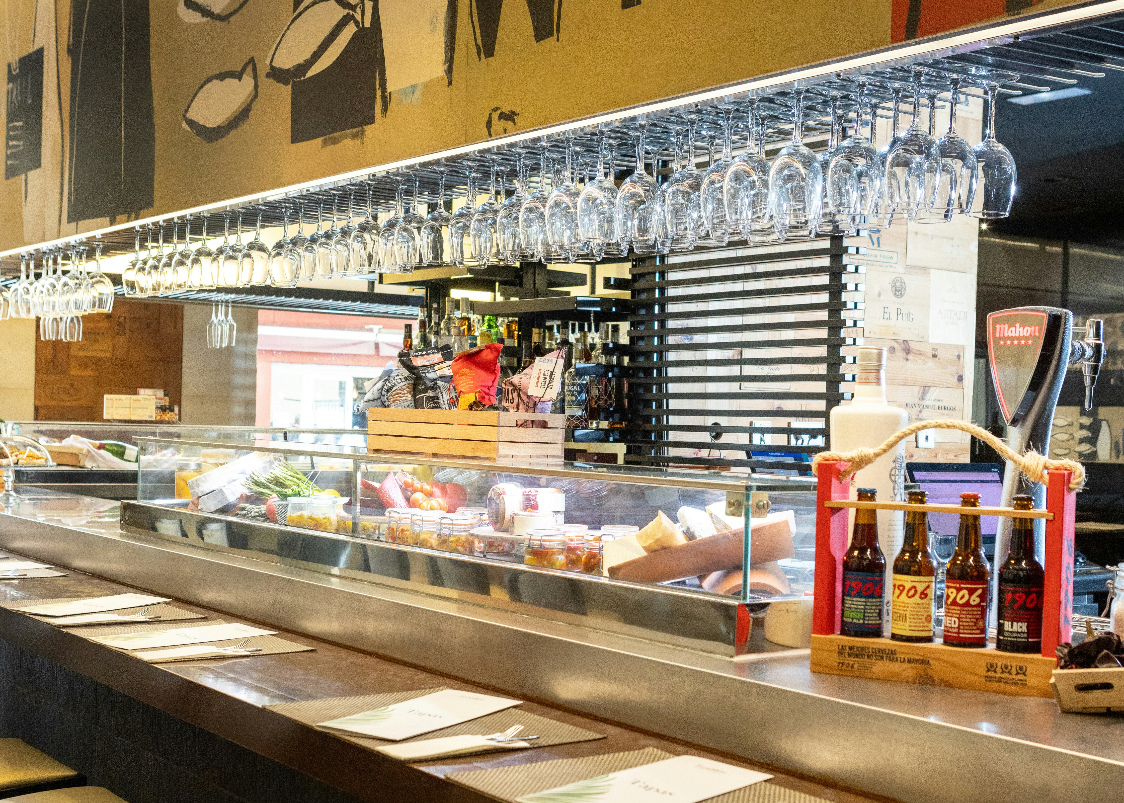HOSPES AMERIGO 10/25