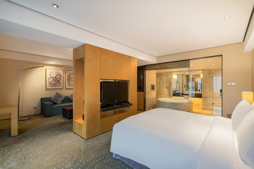 Crowne Plaza Tianjin Binhai 8/50