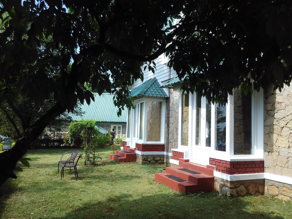 Ambady Estate 26/42