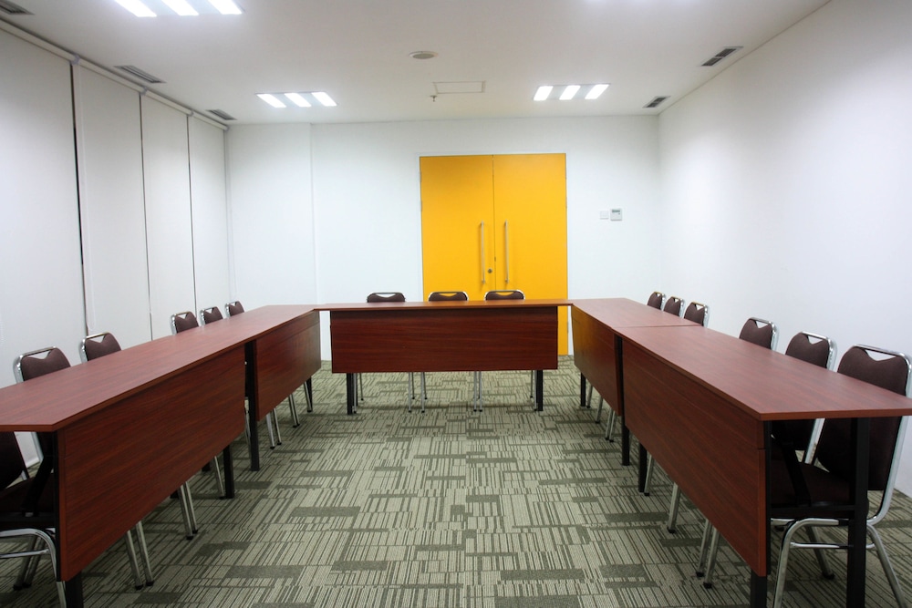 Zest Bogor by Swiss-Belhotel International 30/35